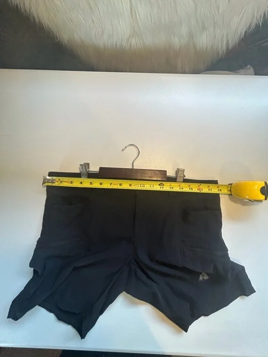 Eddie Bauer First Ascent Guide Pro Shorts Womens size 12 Black Nylon Stretch - Picture 12 of 12